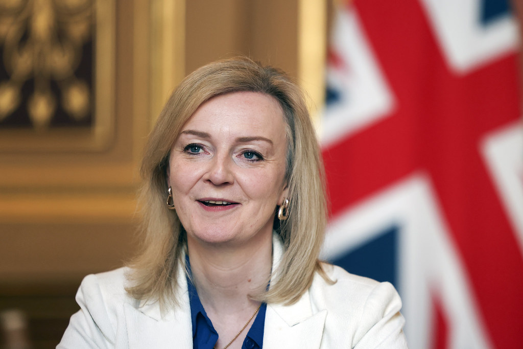 Liz Truss rezygnuje ze stanowiska. Kto obejmie fotel premiera Wielkiej Brytanii?