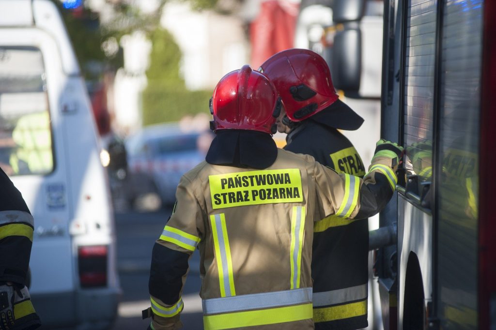 Tragiczny wypadek na A4 w Balicach – zginął strażak