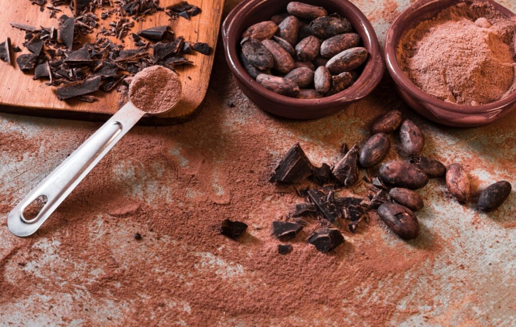 Niepokojące prognozy dla wielbicieli czekolady: rekordowe ceny kakao